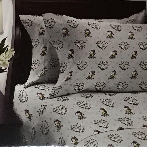 Berkshire Bedding Berkshire Peanuts Snoopy Christmas Queen Sheet Set Poshmark